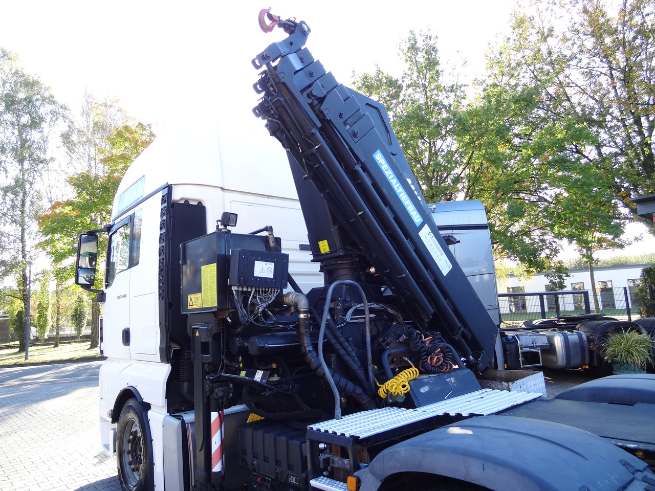 MAN TGX 33.480 6X4 Kran MKG 381 bis 20 Meter - יחידת טרקטור: תמונה 5 MAN TGX 33.480 6X4 Kran MKG 381 bis 20 Meter - יחידת טרקטור: תמונה 5