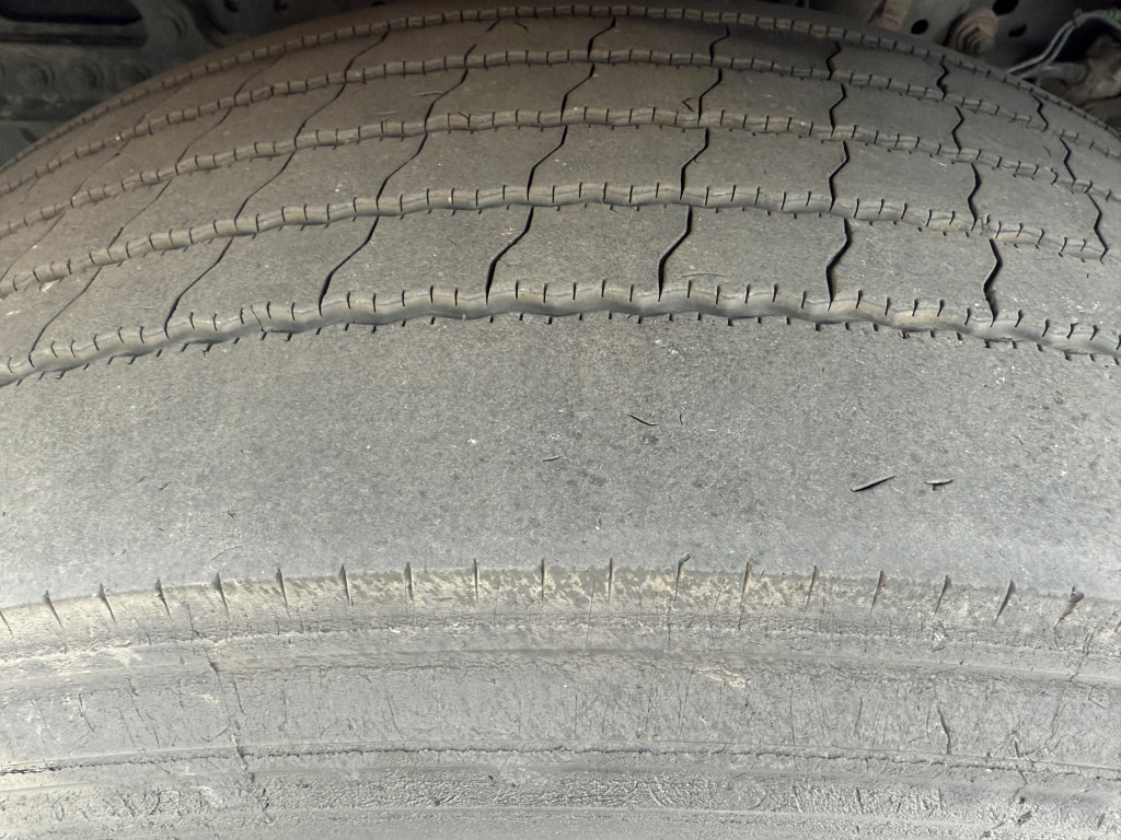 Mercedes-Benz Actros 1842LS Kran HMF 2020 bis 18 Meter - יחידת טרקטור: תמונה 3 Mercedes-Benz Actros 1842LS Kran HMF 2020 bis 18 Meter - יחידת טרקטור: תמונה 3