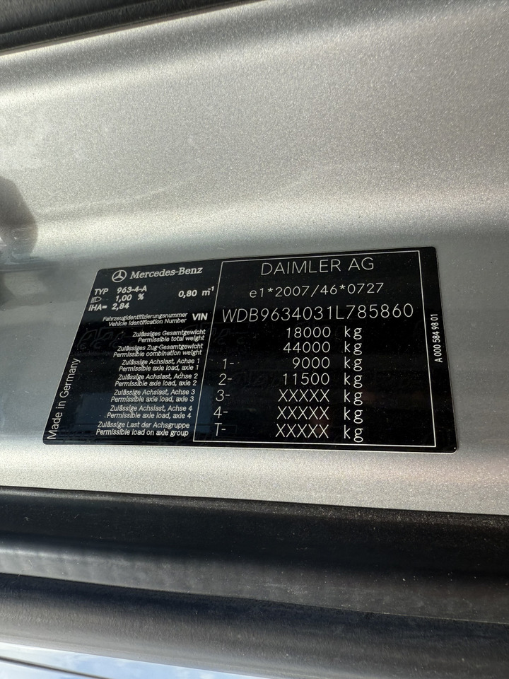 Mercedes-Benz Actros 1842LS Kran HMF 2020 bis 18 Meter - יחידת טרקטור: תמונה 4 Mercedes-Benz Actros 1842LS Kran HMF 2020 bis 18 Meter - יחידת טרקטור: תמונה 4