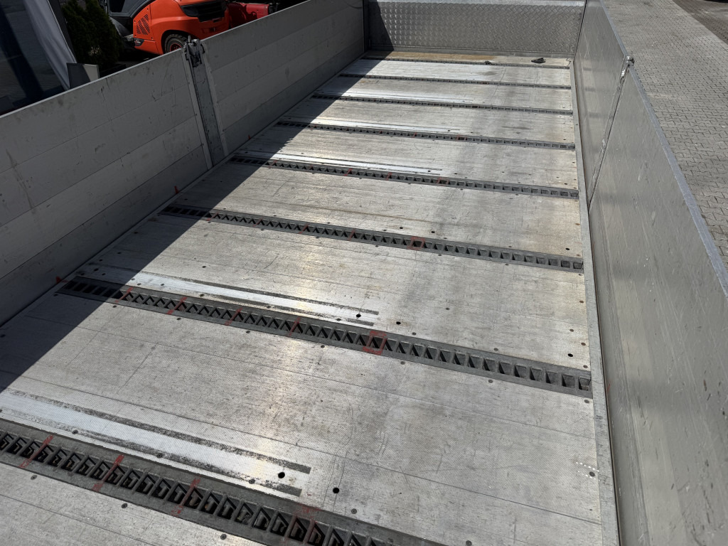Mercedes-Benz Actros 2545 6X2 HIAB 166 bis 19 Meter - משאית צד נופל/ שטוחה, משאית מנוף: תמונה 3 Mercedes-Benz Actros 2545 6X2 HIAB 166 bis 19 Meter - משאית צד נופל/ שטוחה, משאית מנוף: תמונה 3