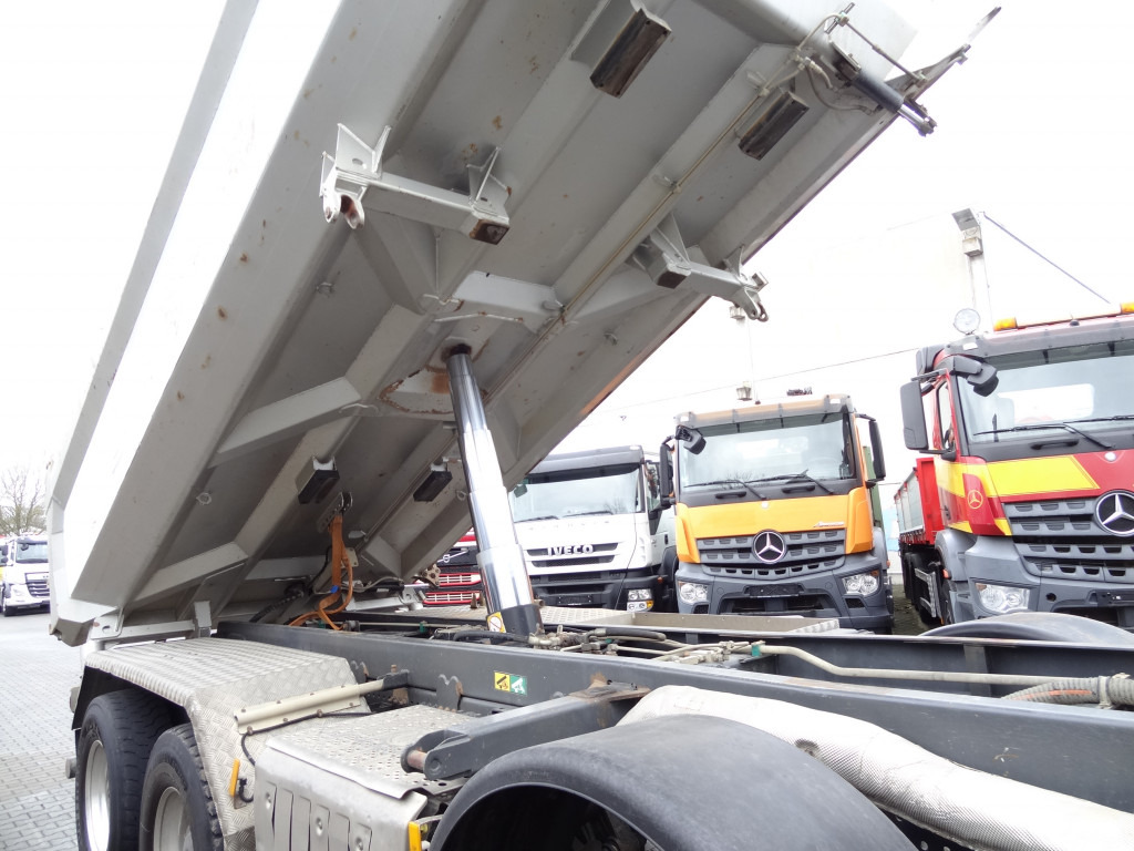 Mercedes-Benz Arocs 3245 K 8X4 - מזהיר: תמונה 3 Mercedes-Benz Arocs 3245 K 8X4 - מזהיר: תמונה 3