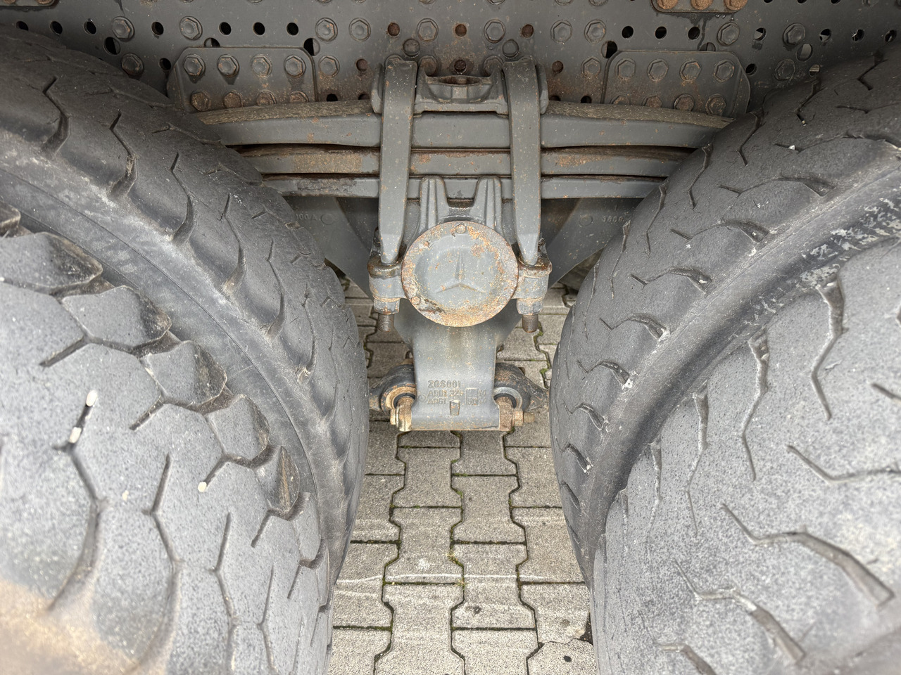 Mercedes-Benz Arocs 3245 K 8X4 - מזהיר: תמונה 5 Mercedes-Benz Arocs 3245 K 8X4 - מזהיר: תמונה 5