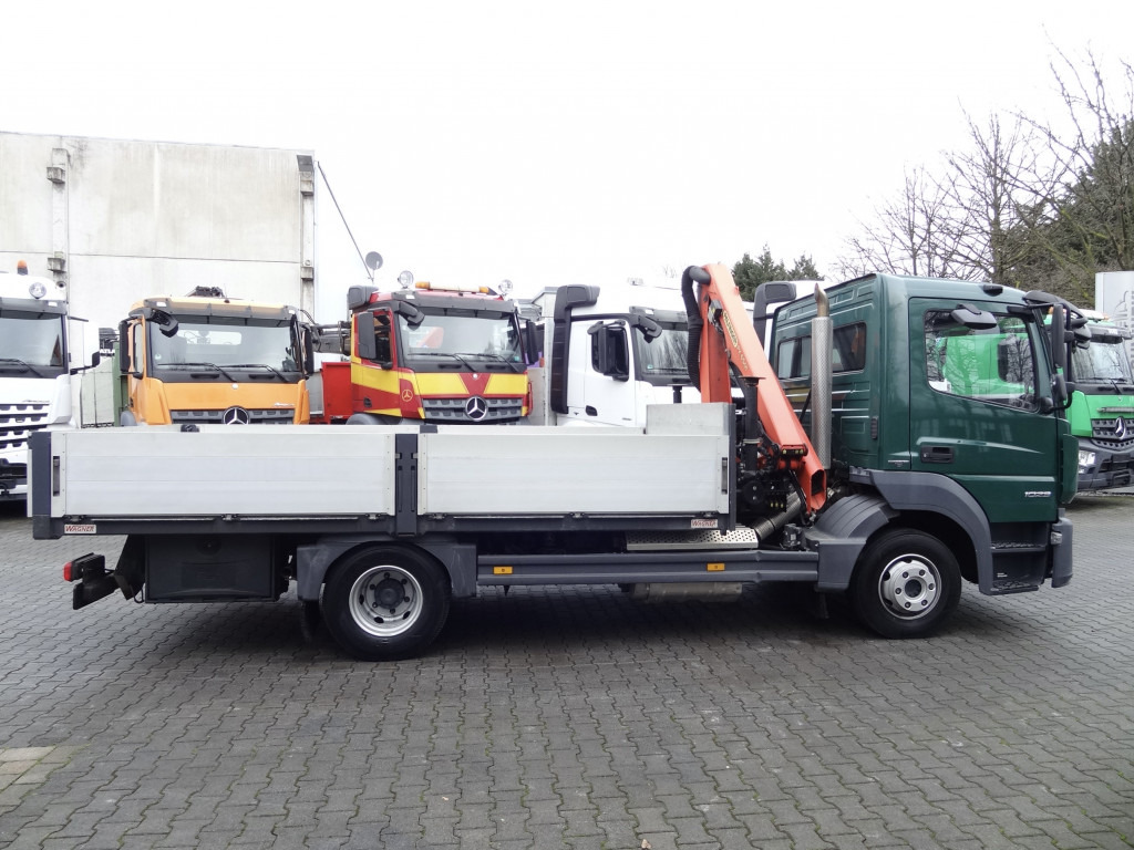 משאית צד נופל/ שטוחה, משאית מנוף Mercedes-Benz Atego 1023 Palfinger 6501 bis 14.5 Meter: תמונה 10