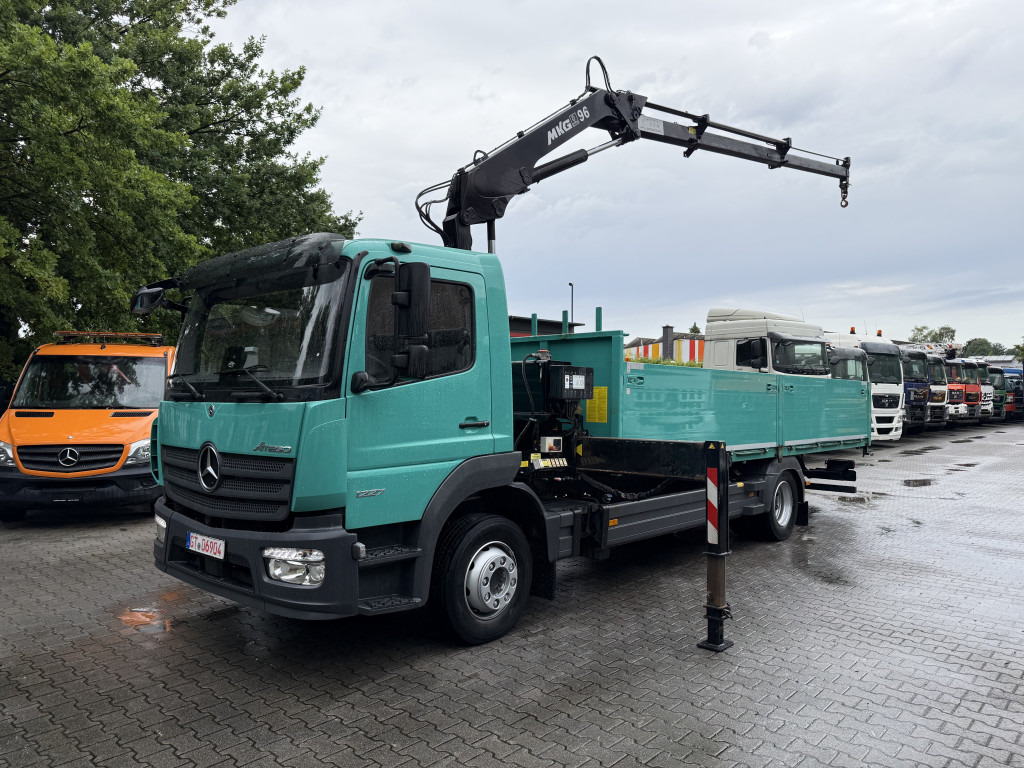 Mercedes-Benz Atego 1227 Kran MKG 96 - משאית צד נופל/ שטוחה, משאית מנוף: תמונה 1 Mercedes-Benz Atego 1227 Kran MKG 96 - משאית צד נופל/ שטוחה, משאית מנוף: תמונה 1