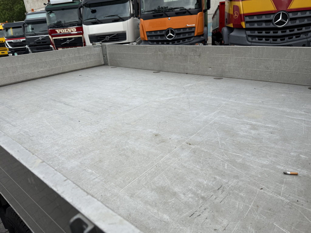 Mercedes-Benz Sprinter 516 Kipper mit Kran HMF 270 - כלי רכב מסחרי מזהיר: תמונה 5 Mercedes-Benz Sprinter 516 Kipper mit Kran HMF 270 - כלי רכב מסחרי מזהיר: תמונה 5