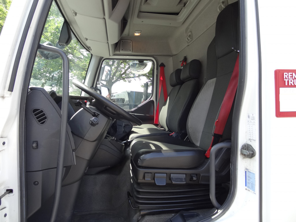 Renault D10.210 7m Koffer - משאית תיבה: תמונה 4 Renault D10.210 7m Koffer - משאית תיבה: תמונה 4