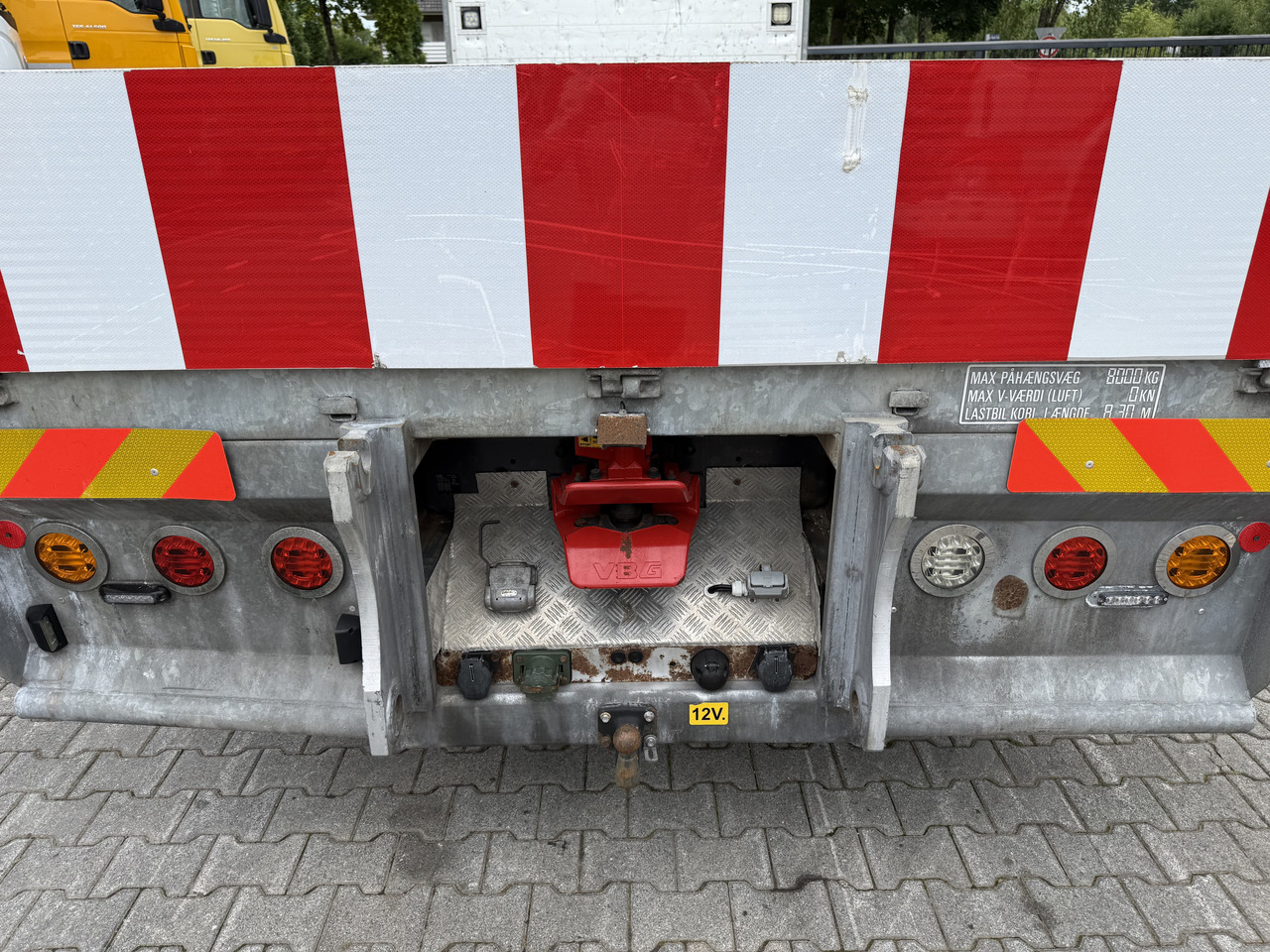 Volvo FL250.16 HMF 875 K3 - משאית צד נופל/ שטוחה, משאית מנוף: תמונה 2 Volvo FL250.16 HMF 875 K3 - משאית צד נופל/ שטוחה, משאית מנוף: תמונה 2