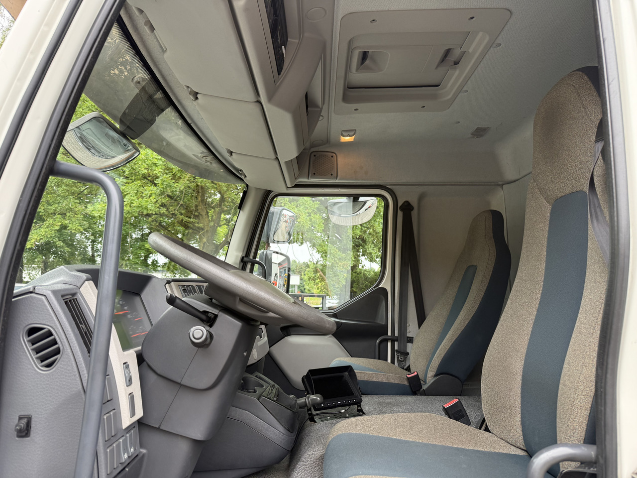 Volvo FL250.16 HMF 875 K3 - משאית מנוף: תמונה 4 Volvo FL250.16 HMF 875 K3 - משאית מנוף: תמונה 4