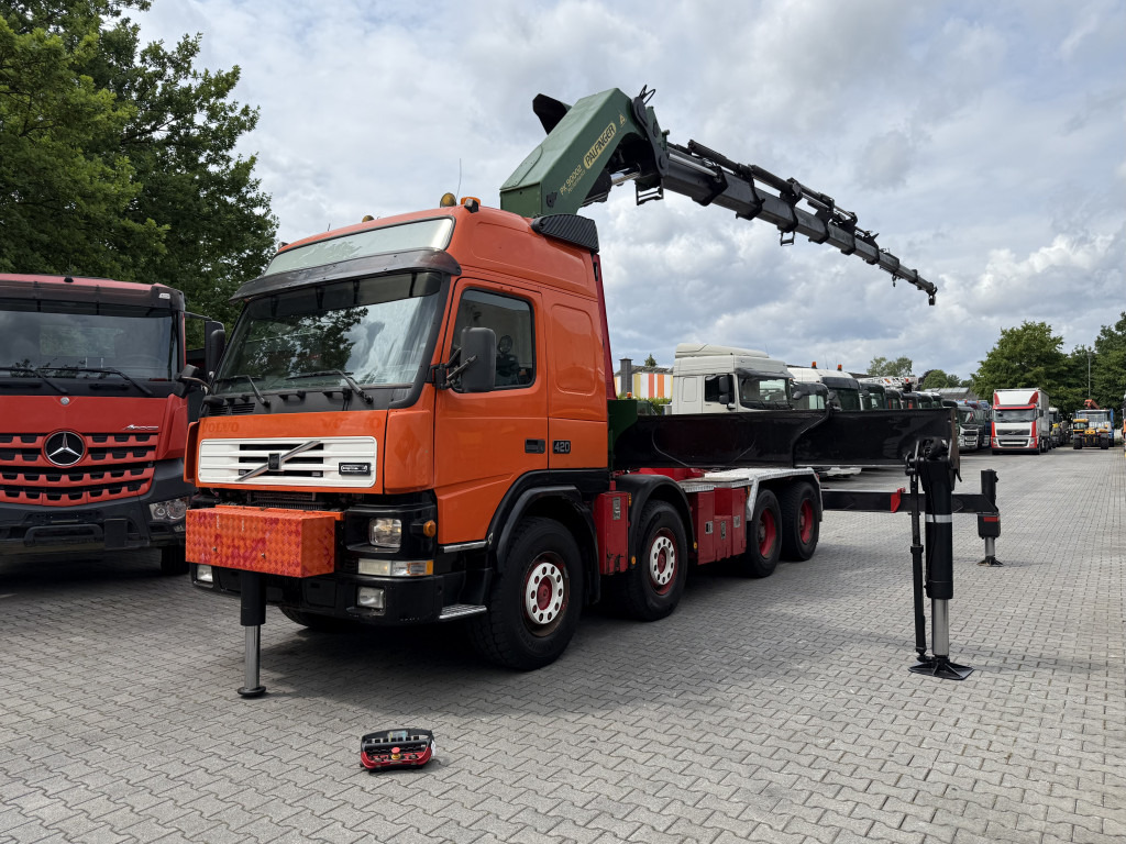 Volvo FM12 420 8X4 Kran Palfinger PK90002 31 Meter - משאית מנוף: תמונה 1 Volvo FM12 420 8X4 Kran Palfinger PK90002 31 Meter - משאית מנוף: תמונה 1