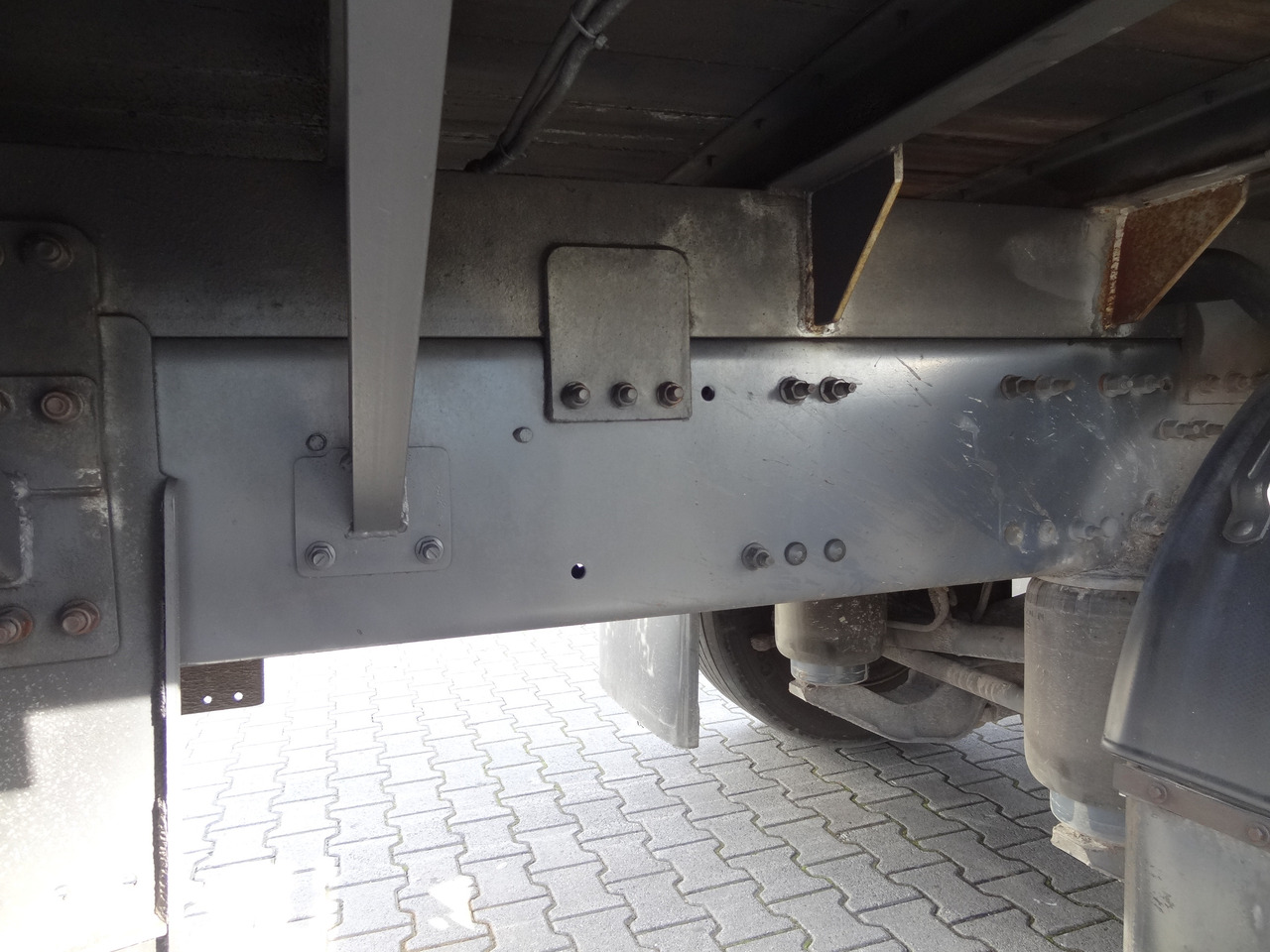 Volvo FM370 6X2*4 Kennis K14 Kran - משאית מנוף, משאית צד נופל/ שטוחה: תמונה 4 Volvo FM370 6X2*4 Kennis K14 Kran - משאית מנוף, משאית צד נופל/ שטוחה: תמונה 4