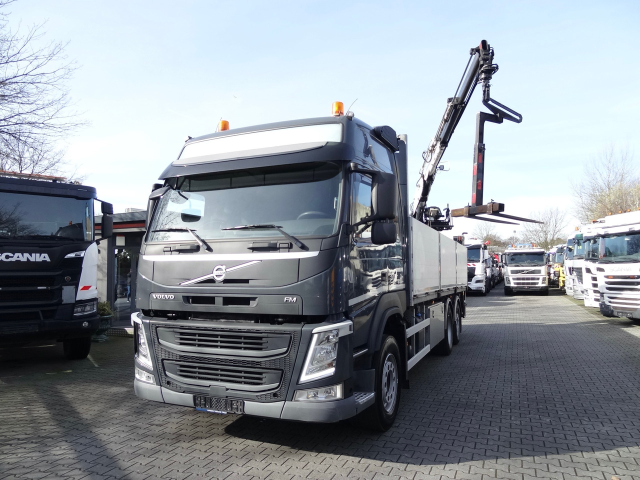 Volvo FM370 6X2*4 Kennis K14 Kran - משאית צד נופל/ שטוחה, משאית מנוף: תמונה 2 Volvo FM370 6X2*4 Kennis K14 Kran - משאית צד נופל/ שטוחה, משאית מנוף: תמונה 2