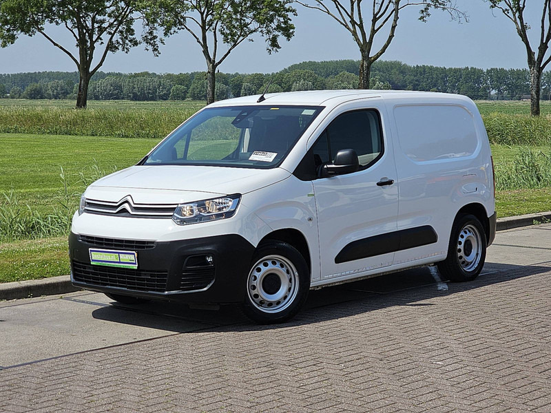 Citroën Berlingo 1.5 L1 Airco Navi Euro6! - כלי רכב מסחרי עם תיבה: תמונה 2 Citroën Berlingo 1.5 L1 Airco Navi Euro6! - כלי רכב מסחרי עם תיבה: תמונה 2