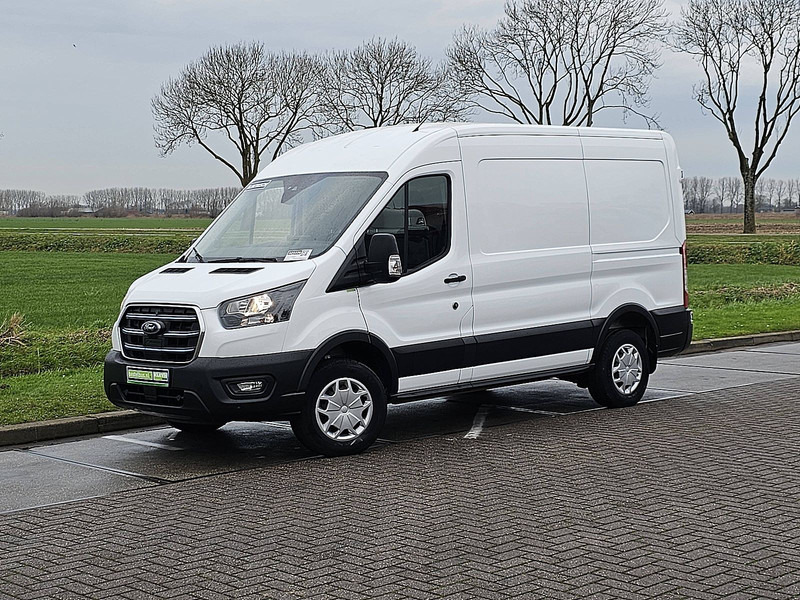 Ford E-Transit L2H2 184 pk 75KWH - כלי רכב מסחרי עם לוח, כלי רכב מסחרי חשמלי: תמונה 2 Ford E-Transit L2H2 184 pk 75KWH - כלי רכב מסחרי עם לוח, כלי רכב מסחרי חשמלי: תמונה 2