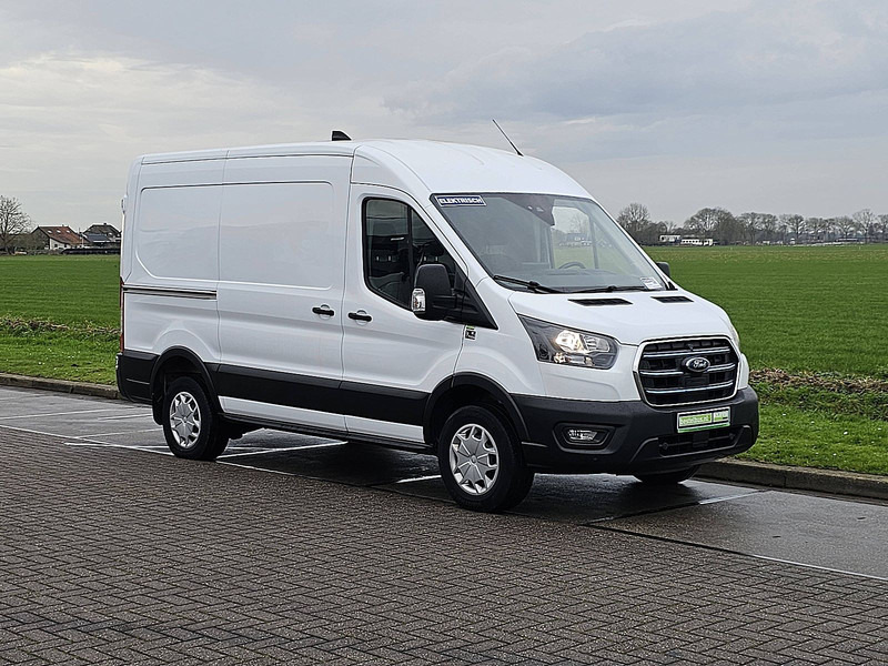 Ford E-Transit L2H2 184 pk 75KWH - כלי רכב מסחרי עם לוח, כלי רכב מסחרי חשמלי: תמונה 5 Ford E-Transit L2H2 184 pk 75KWH - כלי רכב מסחרי עם לוח, כלי רכב מסחרי חשמלי: תמונה 5