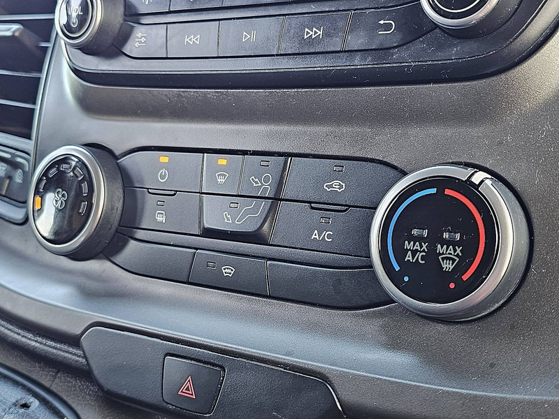 כלי רכב מסחרי עם לוח Ford Transit 2.0 TDCI 170 L4H3: תמונה 11 כלי רכב מסחרי עם לוח Ford Transit 2.0 TDCI 170 L4H3: תמונה 11