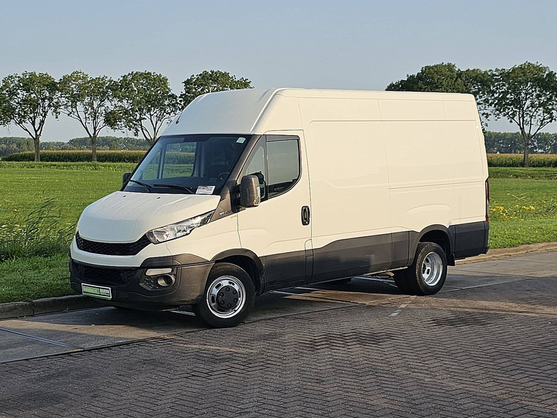 Iveco Daily 35 C - כלי רכב מסחרי עם לוח: תמונה 2 Iveco Daily 35 C - כלי רכב מסחרי עם לוח: תמונה 2