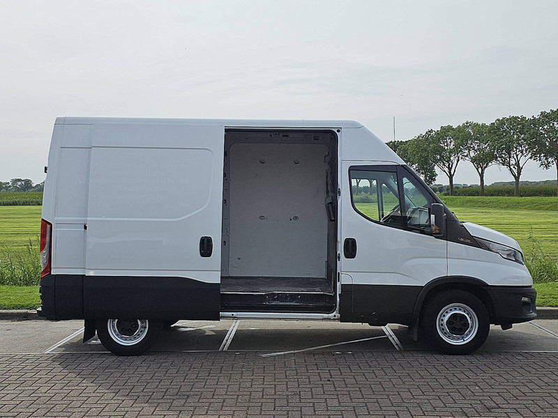 כלי רכב מסחרי עם לוח Iveco Daily 35S14 L1H2 Airco Euro6: תמונה 13