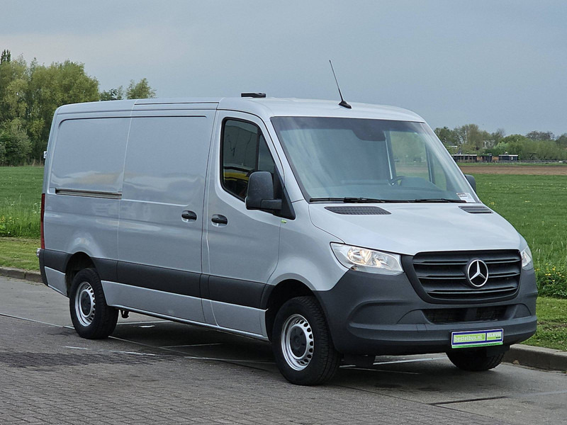 Mercedes-Benz Sprinter 315 L2H1 RWD Mbux! - כלי רכב מסחרי עם לוח: תמונה 5 Mercedes-Benz Sprinter 315 L2H1 RWD Mbux! - כלי רכב מסחרי עם לוח: תמונה 5