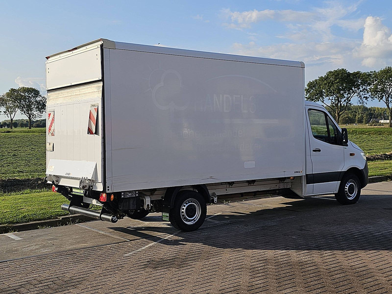 Mercedes-Benz Sprinter 316 Bakwagen Laadklep! - כלי רכב מסחרי עם תיבה: תמונה 3 Mercedes-Benz Sprinter 316 Bakwagen Laadklep! - כלי רכב מסחרי עם תיבה: תמונה 3