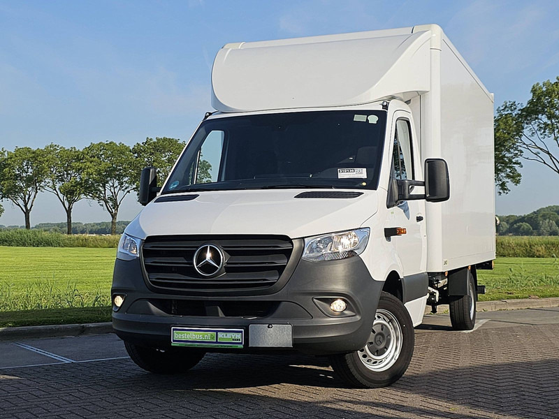Mercedes-Benz Sprinter 317 Bakwagen Laadklep! - כלי רכב מסחרי עם תיבה: תמונה 1 Mercedes-Benz Sprinter 317 Bakwagen Laadklep! - כלי רכב מסחרי עם תיבה: תמונה 1