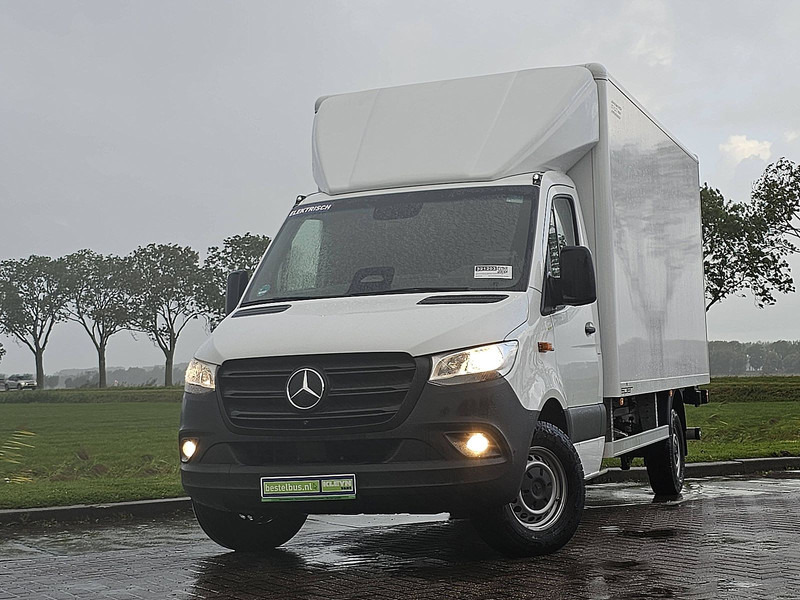 Mercedes-Benz eSprinter Bakwagen Laadklep! - כלי רכב מסחרי עם תיבה, כלי רכב מסחרי חשמלי: תמונה 1 Mercedes-Benz eSprinter Bakwagen Laadklep! - כלי רכב מסחרי עם תיבה, כלי רכב מסחרי חשמלי: תמונה 1