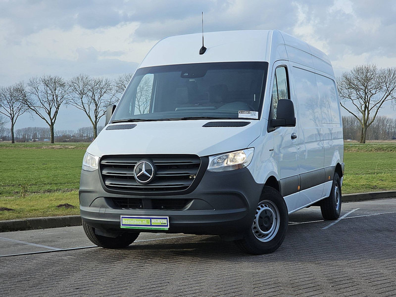 Mercedes-Benz eSprinter L2H2 47 kWh Airco! - כלי רכב מסחרי עם לוח, כלי רכב מסחרי חשמלי: תמונה 1 Mercedes-Benz eSprinter L2H2 47 kWh Airco! - כלי רכב מסחרי עם לוח, כלי רכב מסחרי חשמלי: תמונה 1