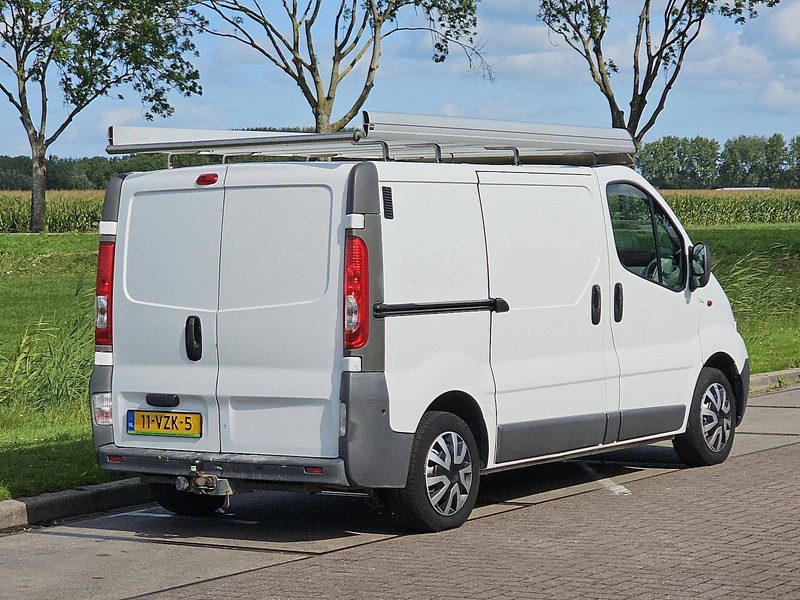 Opel Vivaro - כלי רכב מסחרי קטן: תמונה 3 Opel Vivaro - כלי רכב מסחרי קטן: תמונה 3