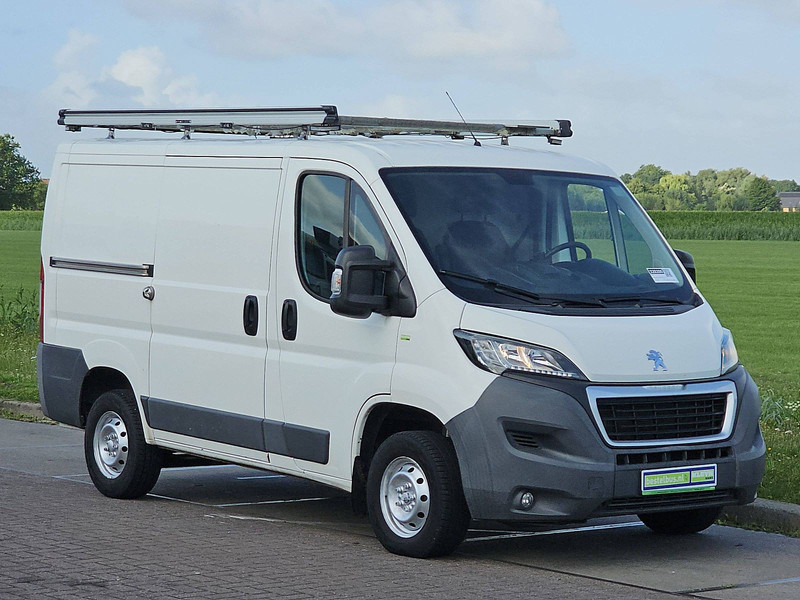 Peugeot Boxer 2.0 - כלי רכב מסחרי קטן: תמונה 5 Peugeot Boxer 2.0 - כלי רכב מסחרי קטן: תמונה 5