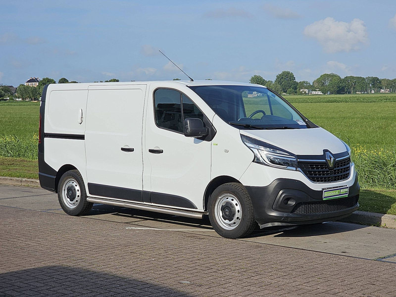 Renault Trafic 1.6 DCI 95 COMFORT L1H1 - כלי רכב מסחרי קטן: תמונה 5 Renault Trafic 1.6 DCI 95 COMFORT L1H1 - כלי רכב מסחרי קטן: תמונה 5