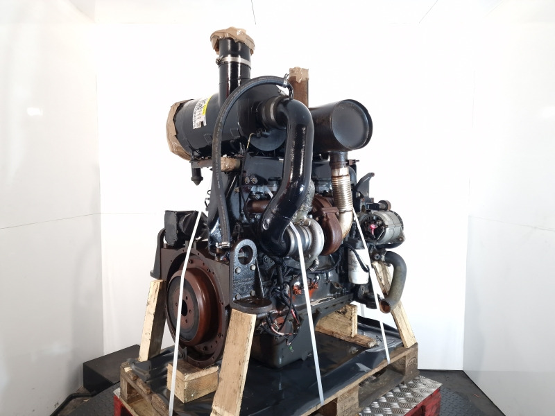 CNH F4HE9684E*J102 667TA EBD Engine (Plant) - מנוע עבור מכונת בנייה: תמונה 1 CNH F4HE9684E*J102 667TA EBD Engine (Plant) - מנוע עבור מכונת בנייה: תמונה 1