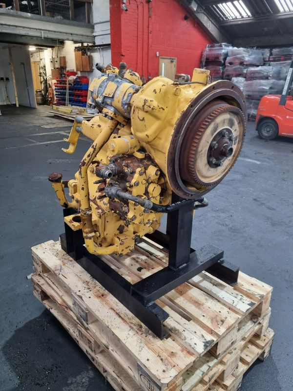 Komatsu 714-16-20002 Gearbox (Plant) - תיבת הילוכים עבור מכונת בנייה: תמונה 1 Komatsu 714-16-20002 Gearbox (Plant) - תיבת הילוכים עבור מכונת בנייה: תמונה 1