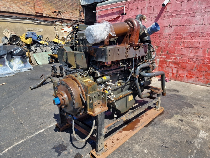 Komatsu SAA6D170E-5 Engine (Plant) - מנוע עבור מכונת בנייה: תמונה 1 Komatsu SAA6D170E-5 Engine (Plant) - מנוע עבור מכונת בנייה: תמונה 1