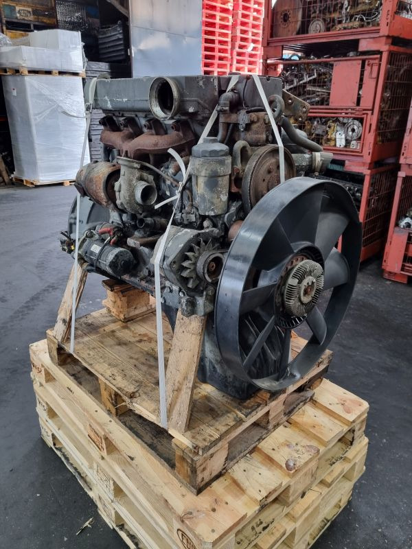 Mercedes Benz OM904LA.II/1-02 Non Adblue Engine (Truck) - מנוע עבור משאית: תמונה 4 Mercedes Benz OM904LA.II/1-02 Non Adblue Engine (Truck) - מנוע עבור משאית: תמונה 4