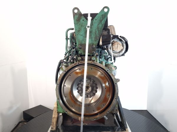 Volvo D12DLAE3 Engine (Plant) A40D ADT - מנוע עבור מכונת בנייה: תמונה 4 Volvo D12DLAE3 Engine (Plant) A40D ADT - מנוע עבור מכונת בנייה: תמונה 4