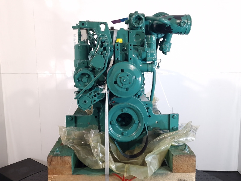 Volvo EC210B Excavator D6D EGE2 New Engine (Plant) - מנוע עבור מכונת בנייה: תמונה 5 Volvo EC210B Excavator D6D EGE2 New Engine (Plant) - מנוע עבור מכונת בנייה: תמונה 5