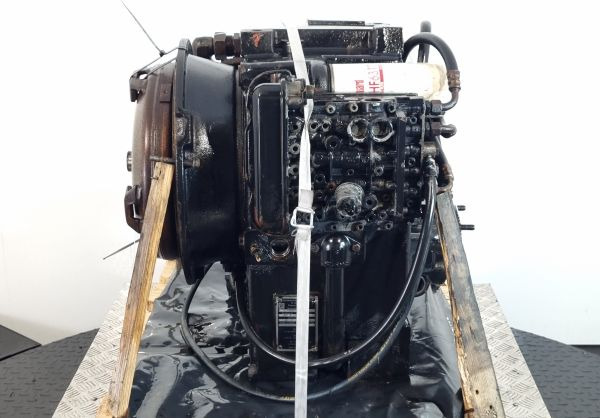 ZF Industrial 6WG-201 3001 Gearbox Industrial - תיבת הילוכים עבור ציוד תעשייתי: תמונה 3 ZF Industrial 6WG-201 3001 Gearbox Industrial - תיבת הילוכים עבור ציוד תעשייתי: תמונה 3