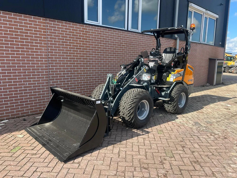 Giant G2700 - מעמיס רצועות קומפקטי: תמונה 1 Giant G2700 - מעמיס רצועות קומפקטי: תמונה 1