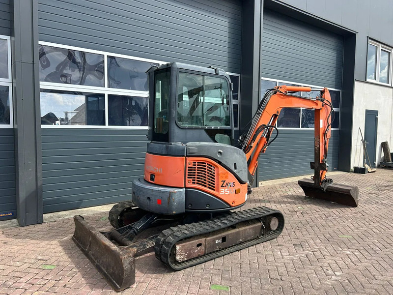 Hitachi ZX35U-2 - מיני מחפר: תמונה 4 Hitachi ZX35U-2 - מיני מחפר: תמונה 4