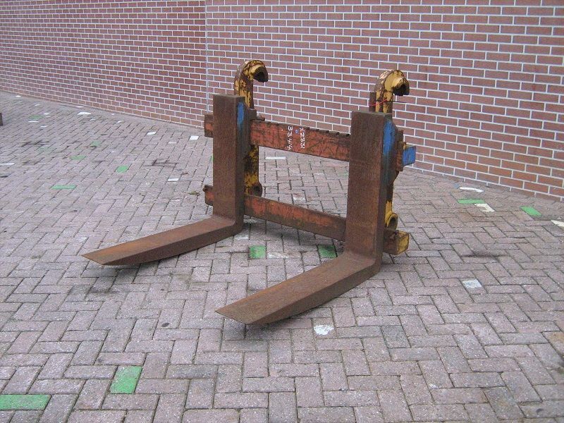 Volvo Forks L150-L180 - מזלגות עבור מכונת בנייה: תמונה 1 Volvo Forks L150-L180 - מזלגות עבור מכונת בנייה: תמונה 1