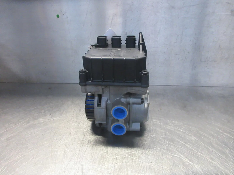 חלקי חילוף עבור משאית DAF 1867005 // VOORMODULEN ABS DAF CF XF EURO 6: תמונה 15