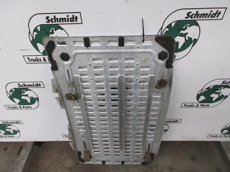 DAF 1940882 TRAANPLAAT MIDDENDEEL DAF XF 460 EURO 6 - מסגרת/ שלדה עבור משאית: תמונה 2 DAF 1940882 TRAANPLAAT MIDDENDEEL DAF XF 460 EURO 6 - מסגרת/ שלדה עבור משאית: תמונה 2