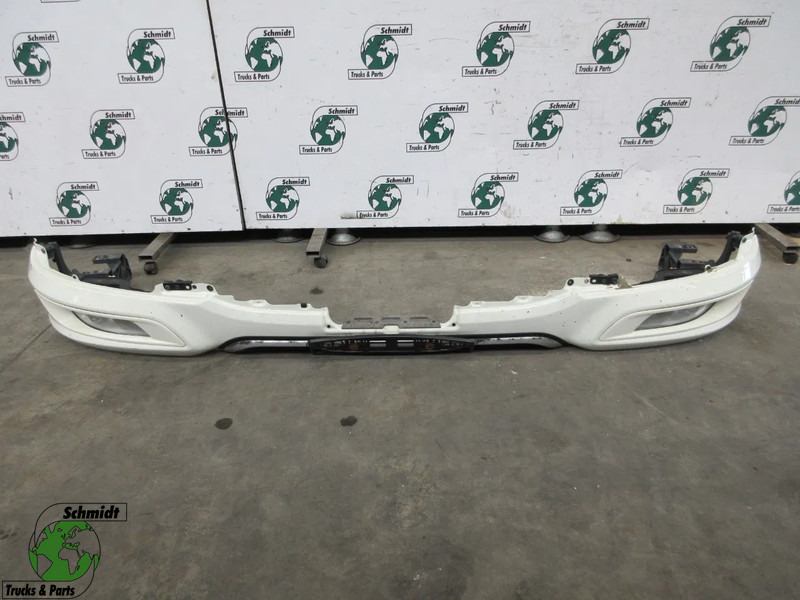 DAF 1953385 // 2032701 // 2032702 BUMPER MET MISTLAMP DAF XF 480 EURO 6 - פגוש עבור משאית: תמונה 1 DAF 1953385 // 2032701 // 2032702 BUMPER MET MISTLAMP DAF XF 480 EURO 6 - פגוש עבור משאית: תמונה 1