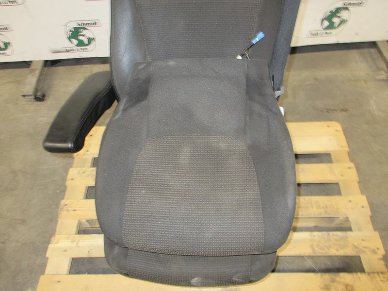 DAF 1978978 STOEL DAF XF 440 EURO 6 LINKS - מושב עבור משאית: תמונה 5 DAF 1978978 STOEL DAF XF 440 EURO 6 LINKS - מושב עבור משאית: תמונה 5