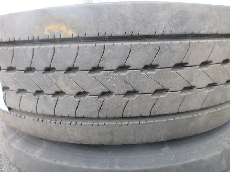 Goodyear 315 / 70 / 22.5 VOORBANDEN MET STAAL WIEL PROFIEL 90% - צמיג עבור משאית: תמונה 2 Goodyear 315 / 70 / 22.5 VOORBANDEN MET STAAL WIEL PROFIEL 90% - צמיג עבור משאית: תמונה 2