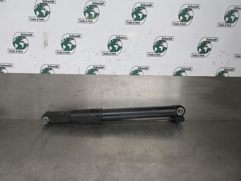 Iveco 504173057/5802758463 KANTEL CILINDER S WAY EURO 6 MODEL 2021 - תא ופנים הרכב עבור משאית: תמונה 3 Iveco 504173057/5802758463 KANTEL CILINDER S WAY EURO 6 MODEL 2021 - תא ופנים הרכב עבור משאית: תמונה 3