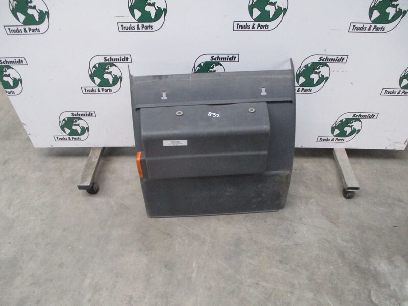 Iveco 5802240296 //41299389/ 41299388 RECHTS LAMP EN SPATBORSMET LED S WAY MODEL 2021 - פנס אחורי עבור משאית: תמונה 2 Iveco 5802240296 //41299389/ 41299388 RECHTS LAMP EN SPATBORSMET LED S WAY MODEL 2021 - פנס אחורי עבור משאית: תמונה 2