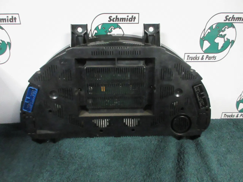 Iveco 5802407091 INSTUMENTENPANEEL IVECO HI WAY EURO 6 - לוח מחוונים עבור משאית: תמונה 2 Iveco 5802407091 INSTUMENTENPANEEL IVECO HI WAY EURO 6 - לוח מחוונים עבור משאית: תמונה 2