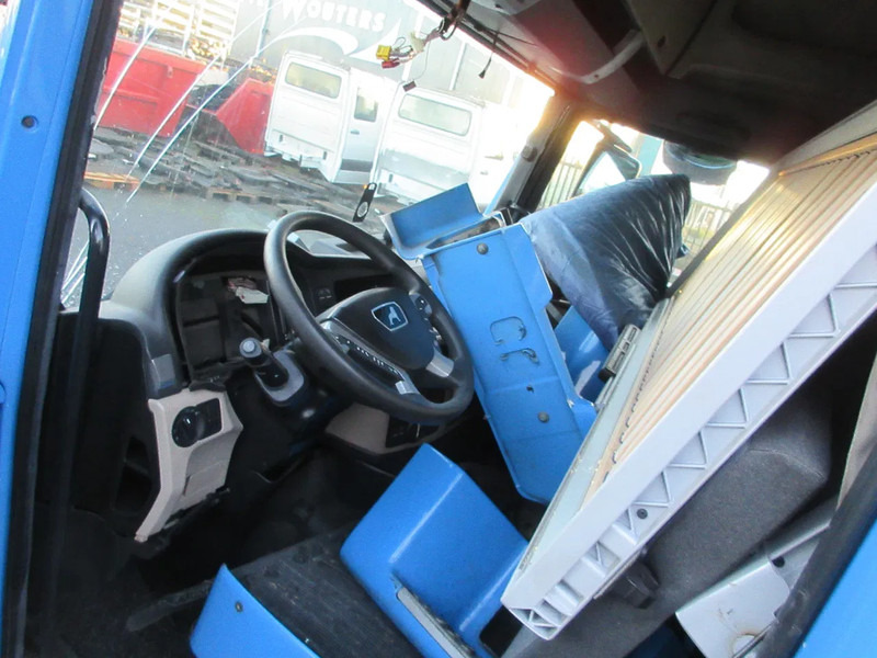 MAN 18.460 CABINE MODEL EURO 6 VOOR PART DONOR - תא ופנים הרכב עבור משאית: תמונה 5 MAN 18.460 CABINE MODEL EURO 6 VOOR PART DONOR - תא ופנים הרכב עבור משאית: תמונה 5
