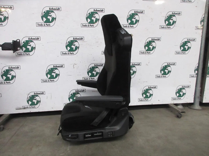MAN 81.62310-6441 // 81.62310-6436 STOELEN SET MAN TGX 18.470 MODEL 2022 - מושב עבור משאית: תמונה 2 MAN 81.62310-6441 // 81.62310-6436 STOELEN SET MAN TGX 18.470 MODEL 2022 - מושב עבור משאית: תמונה 2