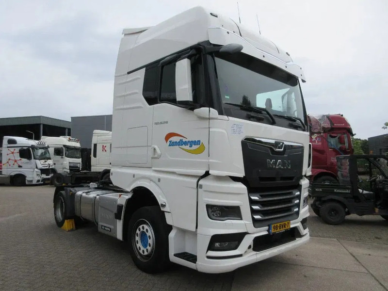 MAN CABINE MAN 18.510 COMPLEET MET STOEL ZO ALS OP DE FOTO'S MODEL 2023 - תא ופנים הרכב עבור משאית: תמונה 3 MAN CABINE MAN 18.510 COMPLEET MET STOEL ZO ALS OP DE FOTO'S MODEL 2023 - תא ופנים הרכב עבור משאית: תמונה 3